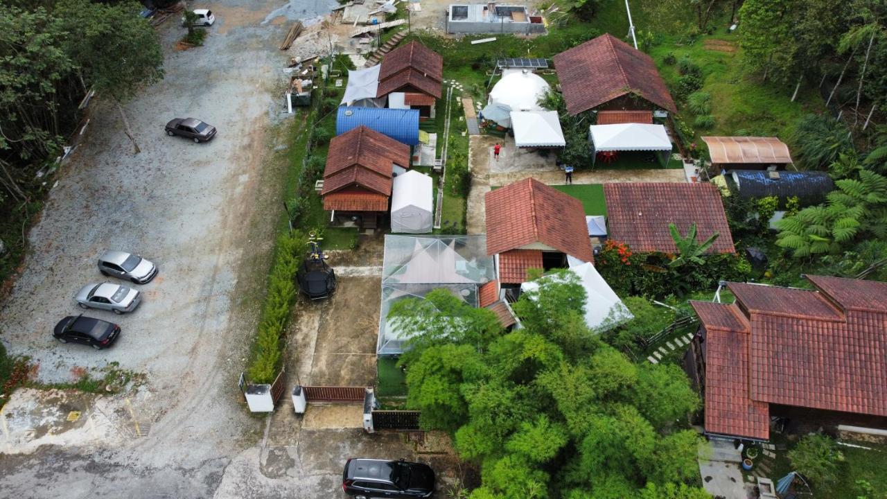 Genting Greenwoods Tiny Houses & Events Hall Гентинг Хайлендс Екстериор снимка