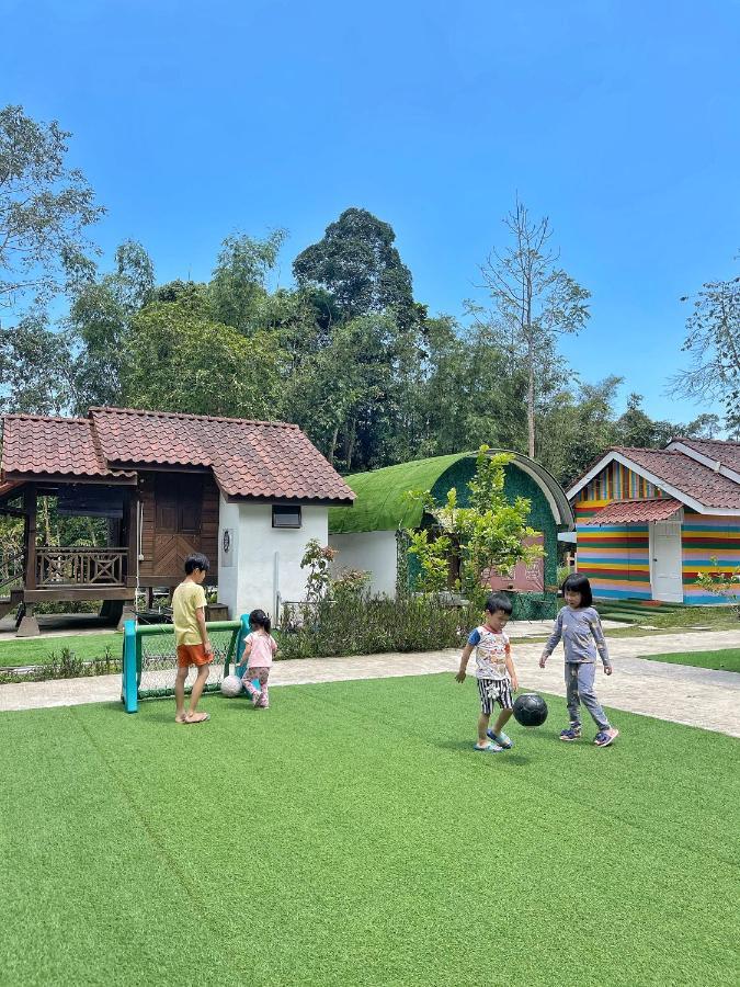 Genting Greenwoods Tiny Houses & Events Hall Гентинг Хайлендс Екстериор снимка
